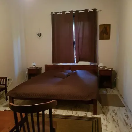 Barsonyberek Vendeghaz Bakony Konukevi