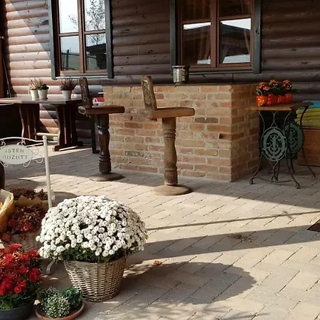 Konukevi Barsonyberek Vendeghaz Bakony 4*