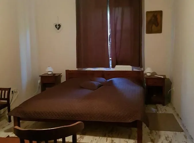 Barsonyberek Vendeghaz Bakony بيت ضيافة